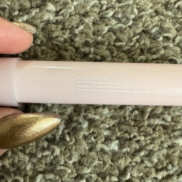 Floss Beauty "Your Honor" lip tint - Picture 4 of 6